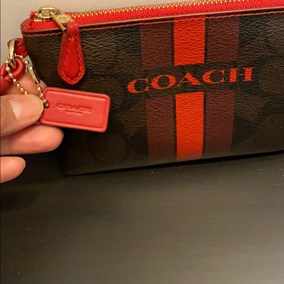 🎉HP🎉 Coach Charlie Pouch - Picture 3 of 4